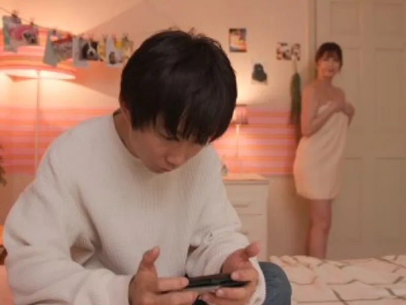 Cô chị dâm dâm, gạ quan hệ em người yêu của em gái